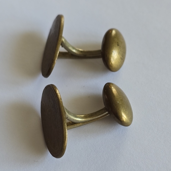 Vintage cuff links gold tone oval shield engraved edwardian art deco style - Picture 5 of 8